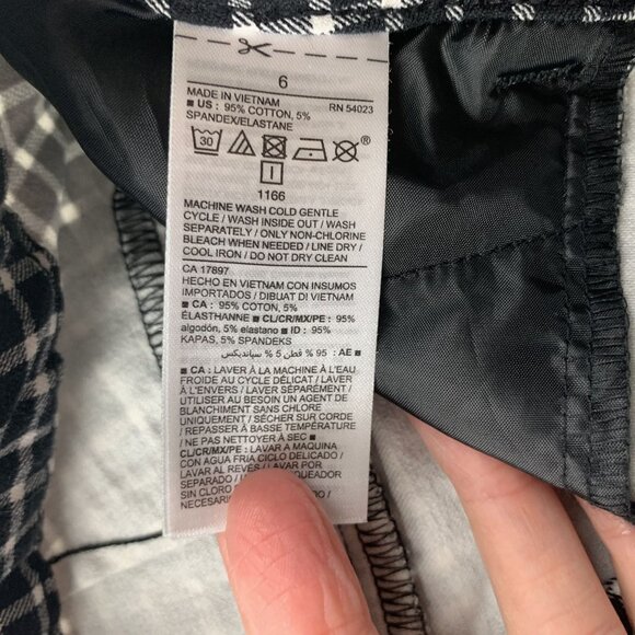 Old Navy Black White Windowpane Checkered Stretch Canvas Pixie Ankle Pant 6 - Picture 6 of 8